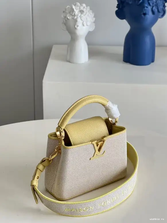 WIS LOUIS MINI VUITTON CAPUCINES 0518